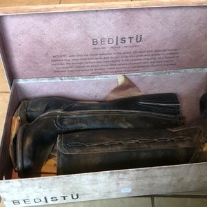 Nwt boots